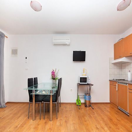 Apartments Barbara Brseč Pokój zdjęcie