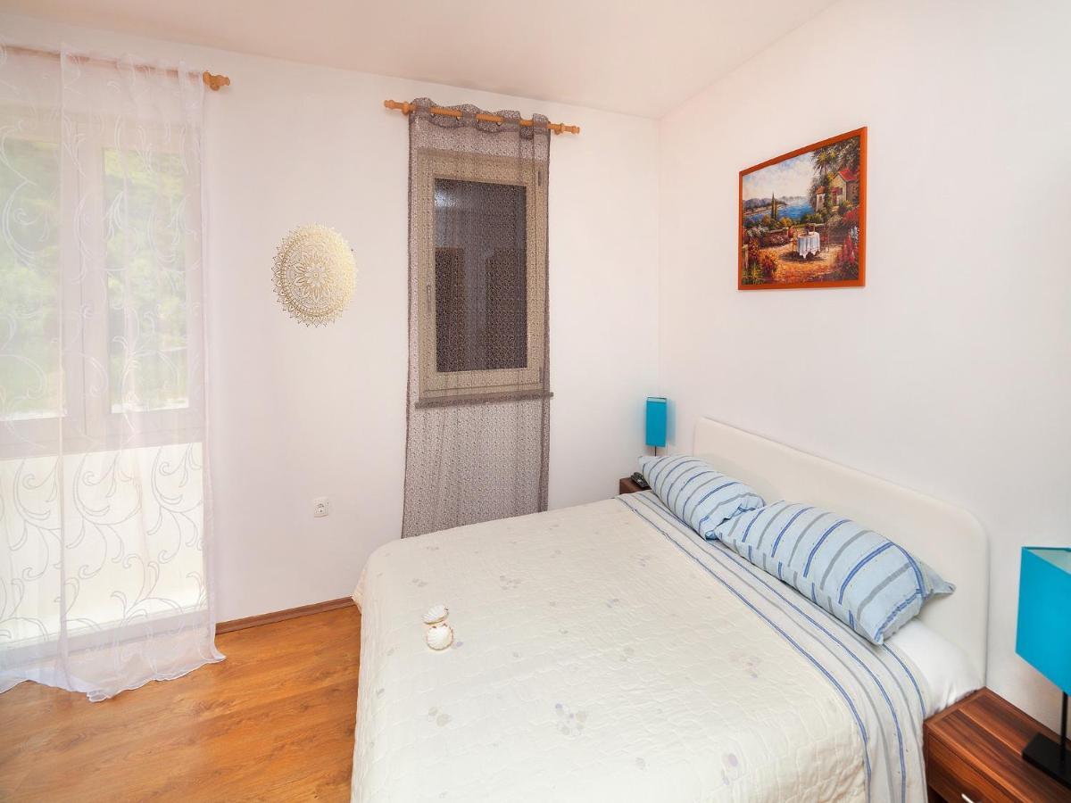Apartments Barbara Brseč Zewnętrze zdjęcie