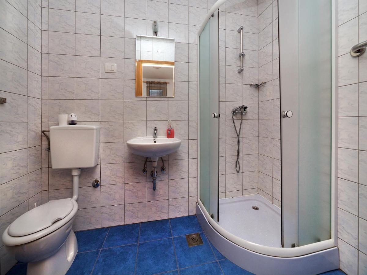 Apartments Barbara Brseč Zewnętrze zdjęcie